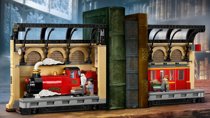 LEGO 76450 Expresul Hogwarts